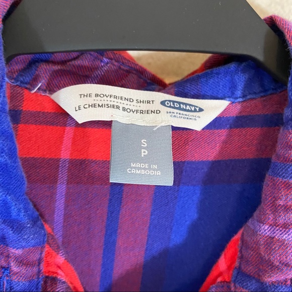 Old navy plaid “the boyfriend shirt” size small - Picture 7 of 15